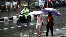 Cuaca Hari Ini, BMKG Sebut Hujan Bakal Guyur Sejumlah Kota Besar - JPNN.com