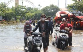 Belasan Ribu Jiwa Terdampak Banjir Rob Semarang, Warga Wajib Waspada 3 Hari ke Lagi - JPNN.com