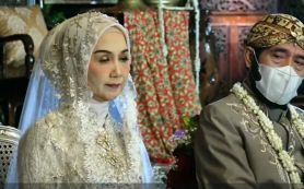 Adik Jokowi Resmi Jadi Istri Ketua MK, Lihat Maskawinnya - JPNN.com