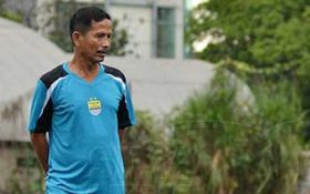 Jabat Dirtek Persib, Djanur: Kebanggaan dan Penghargaan Besar Bagi Saya - JPNN.com Jabar