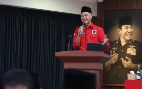Ganjar Pranowo Optimistis Menang Satu Putaran, Sentil Presiden Jokowi - JPNN.com Bali