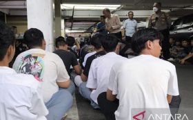 Malam-Malam Mendatangi SMPN 10 Yogyakarta, 10 Pelajar Ditangkap Polisi - JPNN.com Jogja