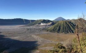 Viral Mobil Pribadi Masuk Kawasan Wisata Gunung Bromo, Ternyata - JPNN.com Jatim