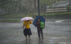 Prakiraan Cuaca Bali Jumat (27/1): Tiga Kabupaten Hujan Lebat, Waspada Petir di Karangasem - JPNN.com Bali