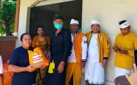 Aksi Hanura Peduli Sasar Masyarakat Kecil, Bagikan 1 Ton Beras di Nusa Penida - JPNN.com Bali