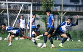 Madura United Datangkan Pemain Kelas Dunia, Respons PSIS Semarang Mengejutkan - JPNN.com Bali