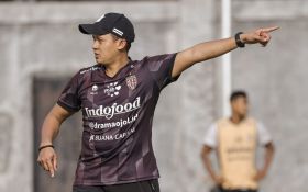 Profil Pelatih Persis Yogie Nugraha: Doyan Rotasi, Paham Luar Dalam Skuad Bali United - JPNN.com Bali