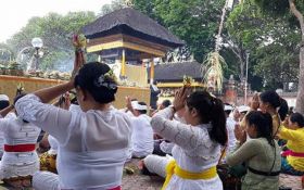 Jadwal & Lokasi Piodalan Pura saat Purnama Sadha di Bali Rabu 22 Mei 2024 - JPNN.com Bali