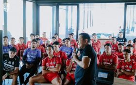 Bali United Gelar Workshop Laws of The Game, Wasit PSSI Sentil Offside hingga VAR - JPNN.com Bali