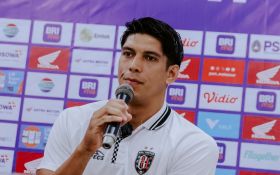 Bali United vs Persib: Teco Sebut Elias Dolah Bisa Bermain, ternyata - JPNN.com Bali