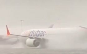 Bandara Ngurah Rai Bali Terdampak Banjir Dubai UEA, Pesawat Emirates Delay - JPNN.com Bali