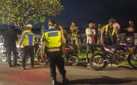 Polisi Denpasar Gencar Patroli Malam, Incar Tongkrongan ABG di Serangan, Ini Temuannya - JPNN.com Bali