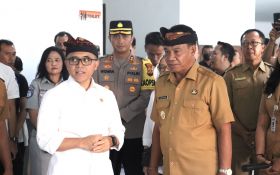 Di Buleleng Menteri Azwar Anas Minta ASN Bekerja Cepat, Sentil Tumpukan Kertas - JPNN.com Bali