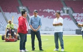 Erick Thohir Cek Rumput Stadion GBK, Ada Kritikan Menjelang Menjamu Australia - JPNN.com Bali