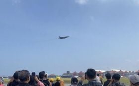 BIAS 2024: Jet Tempur Siluman F35A Australia Beraksi di Langit Bali, Amazing - JPNN.com Bali