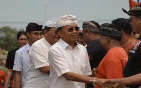 Mengulik Kerendahan Hati Wayan Koster saat Simakrama dengan Krama Bali - JPNN.com Bali