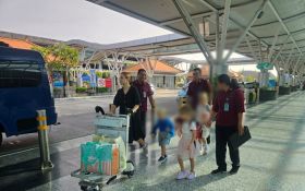 Kasihan, Imigrasi Bali Deportasi Pasangan Ibu & 3 Anak Balita Asal Rusia, ternyata - JPNN.com Bali