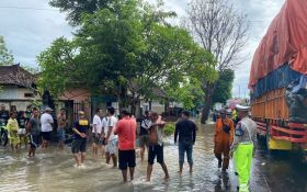 Kawasan Pengambengan Dikepung Banjir, Bupati Tamba Siapkan Mitigasi Bencana - JPNN.com Bali