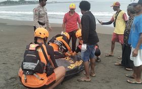 Pemancing Asal Denpasar Korban Arus Pantai Mertasari Ditemukan Tewas, RIP! - JPNN.com Bali