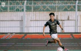 Ungkapan Kekecewaan Nathan Ari Setelah Debutnya Kontra Madura United Tercoreng - JPNN.com Bali