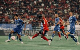 Bali United Gagal Beri Kekalahan Perdana Persib, Hujan Kartu, Cek Klasemen Liga 1 - JPNN.com Bali