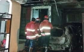 Rumah Kontrakan di Denpasar Terbakar, 2 Mobil & Dua Motor Ludes, Ini Temuan Polisi - JPNN.com Bali