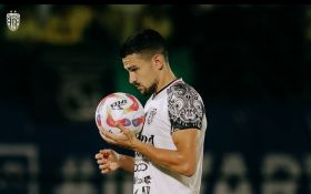 Boris Kopitovic Sentil Gol Bunuh Diri Agung Mannan, Buyar Permainan Tim - JPNN.com Bali