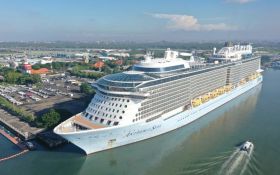 Anthem of the Seas Bersandar di Benoa, Kapal Pesiar Jumbo yang Pernah ke Indonesia - JPNN.com Bali