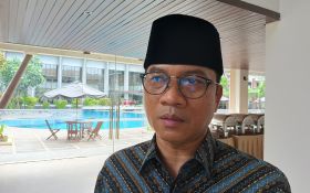 Mendes PDT Yandri Susanto Pakai Kop Surat Kementerian untuk Acara Pribadi, Mahfud MD Bereaksi - JPNN.com Banten