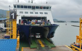 Jadwal Penyeberangan Kapal Feri Perlintasan Merak-Bakauheni Hari Ini, Ada 19 Pelayanan - JPNN.com Banten