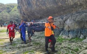 Nelayan Lebak Terseret Ombak di Pantai Goa Langit Sawarna Akhirnya Ditemukan, Innalillahi - JPNN.com Banten