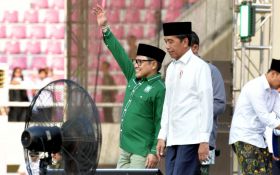 Jokowi Belum Pengin Masuk Parpol, Matangkan Partai Perseorangan - JPNN.com Jakarta