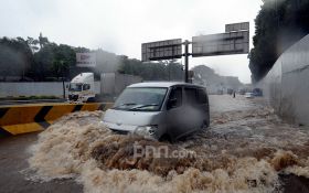 Cuaca Ekstrem Diprediksi Mengintai Jawa Tengah 2 Hari, Berikut Sebarannya - JPNN.com Jateng
