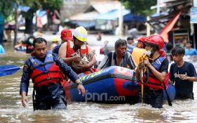 BMKG Prediksi Cuaca Ekstrem di Jawa Tengah pada 16-23 Desember, Warga Diimbau Waspada - JPNN.com Jateng