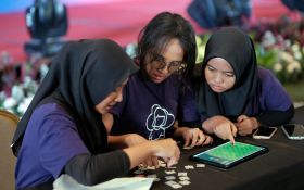 AWS Girls' Tech Day: Upaya Konsisten PJI dan AWS Berdayakan Perempuan Muda di Industri Teknologi - JPNN.com Jabar