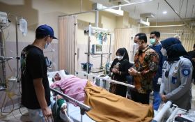 Kekhawatiran Pak Eri, Kalau Bisa Korban Kecelakaan Bus Dirawat di Surabaya - JPNN.com Jatim