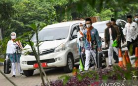 220 Mobil Dinas Dikerahkan Pemkab Purwakarta untuk Mengantarkan 437 Calhaj - JPNN.com Jabar