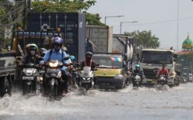 Awas, 4 Wilayah Pesisir Surabaya Berikut Berpotensi Banjir Rob Sampai 4 Juli Nanti - JPNN.com Jatim