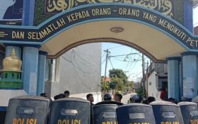 Polisi Sisir Area Pemakaman Hingga Toilet Mencari Keberadaan Anak Kiai Jombang - JPNN.com Jatim