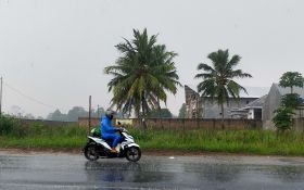 Prakiraan Cuaca Ekstrem di Lampung, Masyarakat Waspadalah  - JPNN.com Lampung