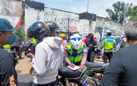 Pakai Helm dan Siapkan Surat Kendaraan, di Jogja Sedang Ada Razia - JPNN.com Jogja