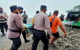Pemancing Meninggal Dunia di Pantai Pandansari Bantul  - JPNN.com Jogja