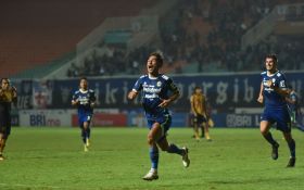 Luis Milla Mengakui Anak Asuhnya Panik di Menit Akhir Pertandingan Melawan Bhayangkara FC - JPNN.com Jabar