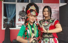 Lestarikan Budaya Nusantara, Srikandi Ganjar Gelar Pertunjukan Tari Topeng di Cirebon - JPNN.com Jabar