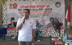 Ratusan Pedagang di Solo Deklarasi Dukung Prabowo Subianto Capres 2024 - JPNN.com Jateng