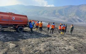 Kebakaran Hutan Gunung Bromo Rusak 504 Hektare Lahan - JPNN.com Jatim