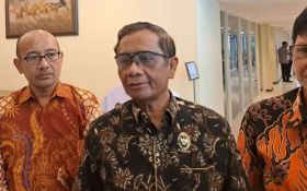 Mahfud MD Soal Gugatan Batas Usia Capres Cawapres: Jangan Intervensi Hakim MK  - JPNN.com Jatim