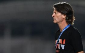  Soal Aturan Baru Liga 1 2024/2025, Begini Tanggapan Pelatih Borneo FC Pieter Huistra - JPNN.com Kaltim