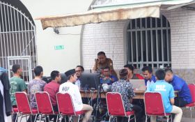Menjelang Pemilu 2024, Ratusan Napi di Rutan Serang Bikin E-KTP - JPNN.com Banten