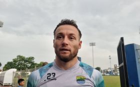 Pesan Marc Klok Buat Bobotoh Seusai Persib Dipecundangi Persebaya  - JPNN.com Jabar